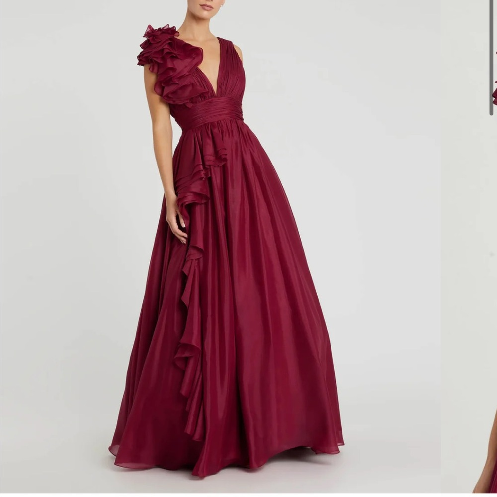 MAC DUGGAL Dark Red Ruffle Shoulder V-Neck Chiffon Gown